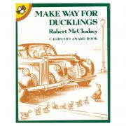 Make Way for Ducklings (Caldecott Medal Book) 《让路给小鸭子》(1942年 凯迪克金奖 